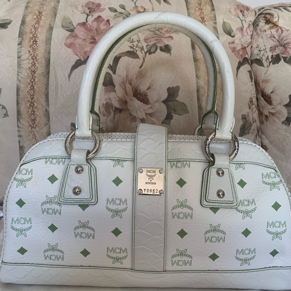 MCM Limited Edition bag - Picture 15 of 16